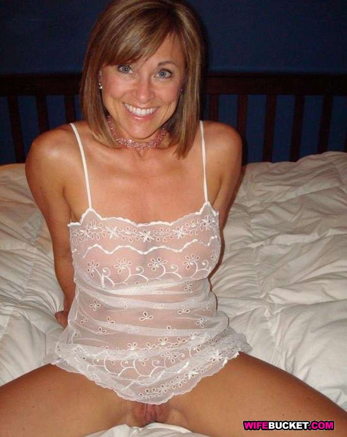 wife porn Amateur MILFs and moms
