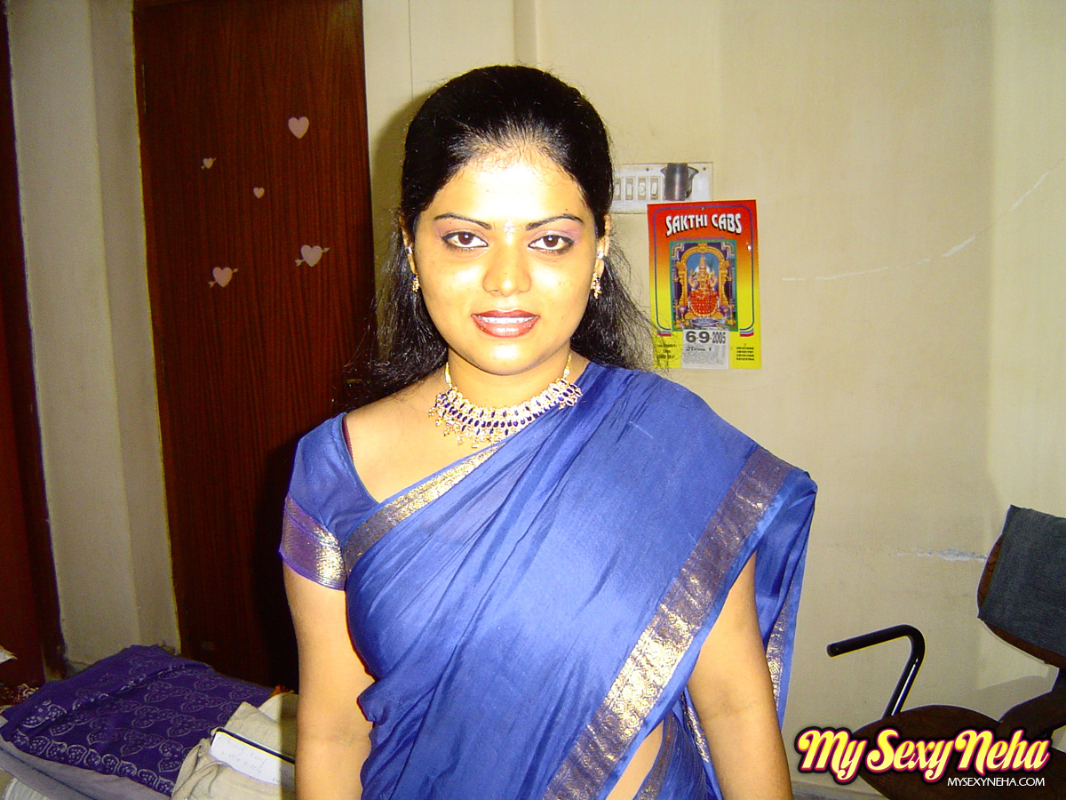 Xx Sexy Neha Blue Video - desi porn hot and sexy Neha Nair in blue south Indian sari